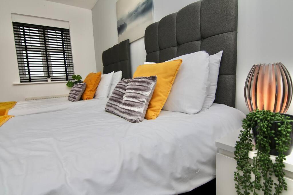 Daimler House - Cosy Home Near Coventry City Centre Kültér fotó