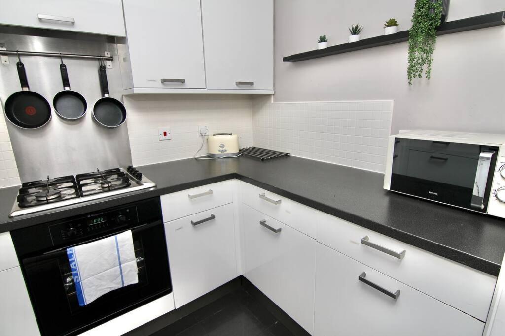 Daimler House - Cosy Home Near Coventry City Centre Kültér fotó